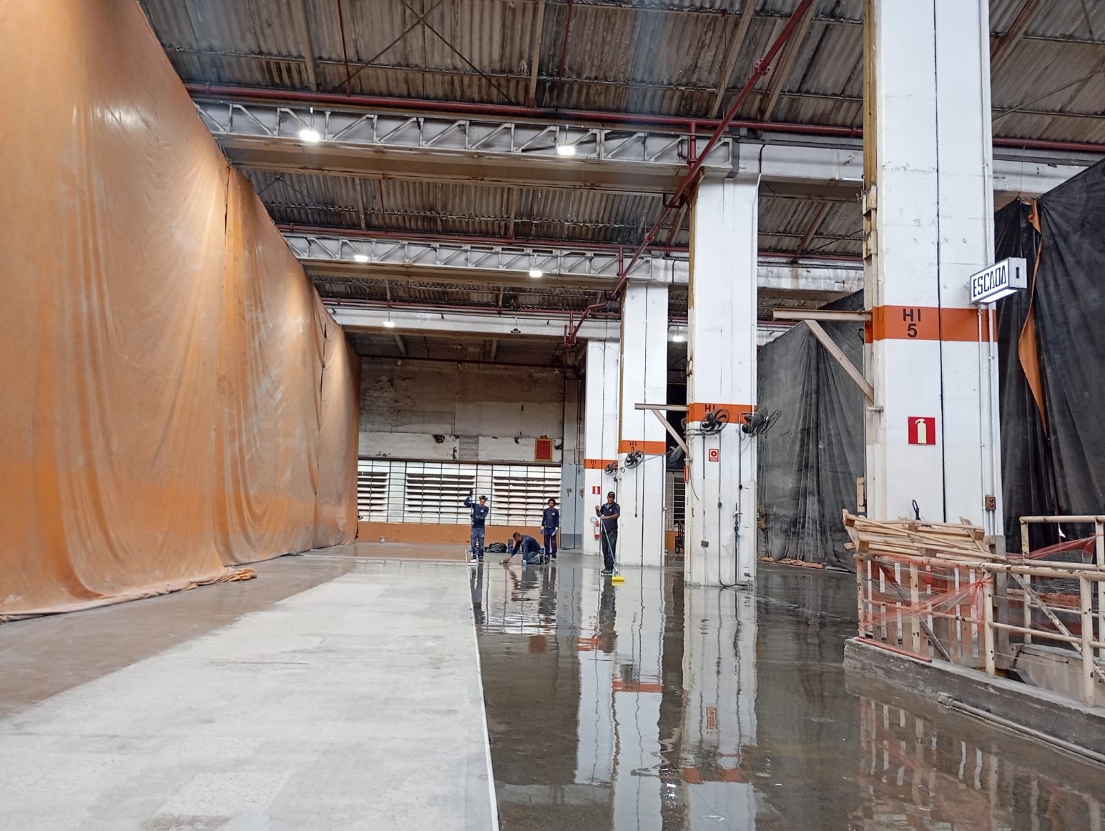 Piso industrial para metalúrgicas e indústrias de base –